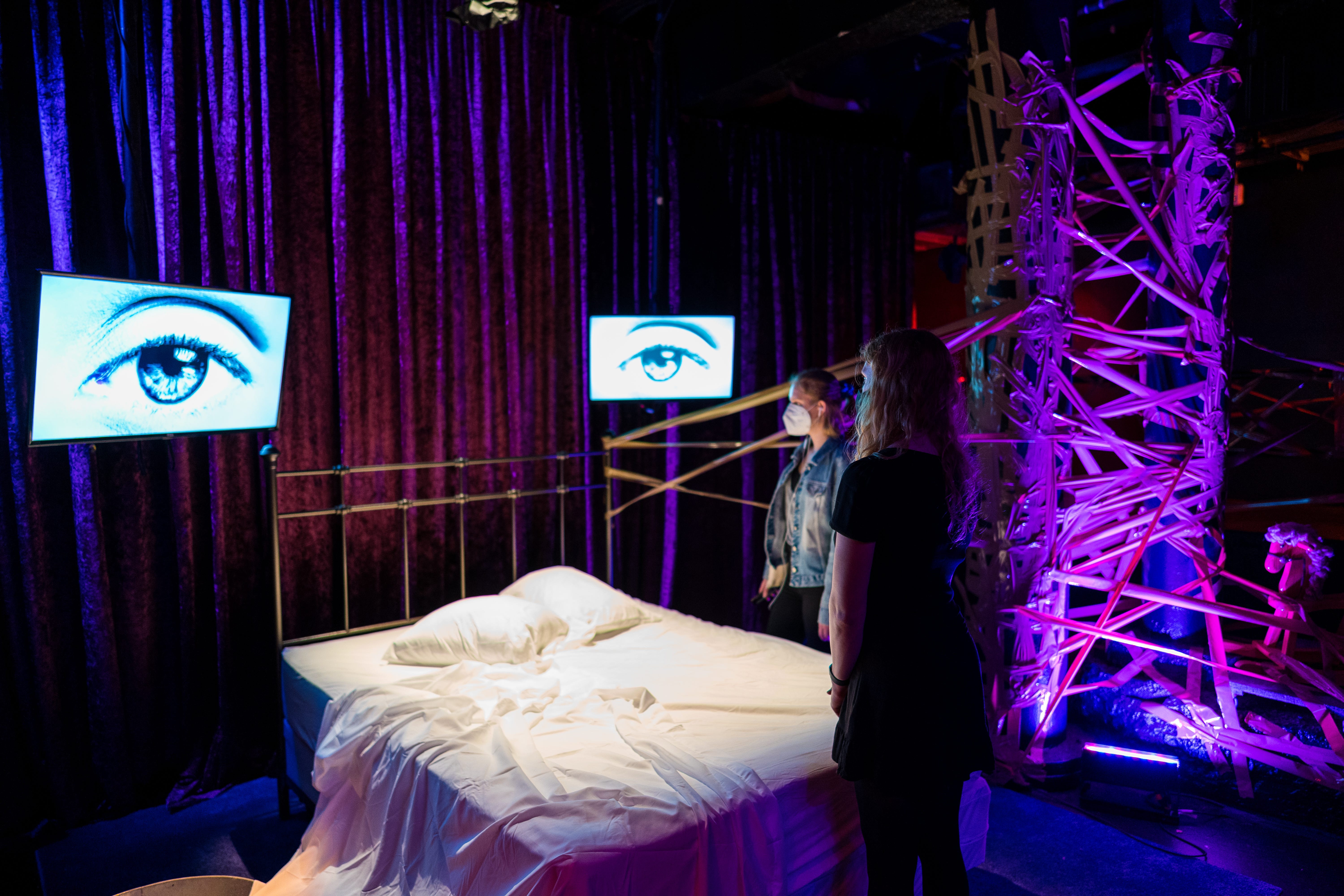 Learning from History in ‘Icons/Idols: In The Purple Room’ (Review)