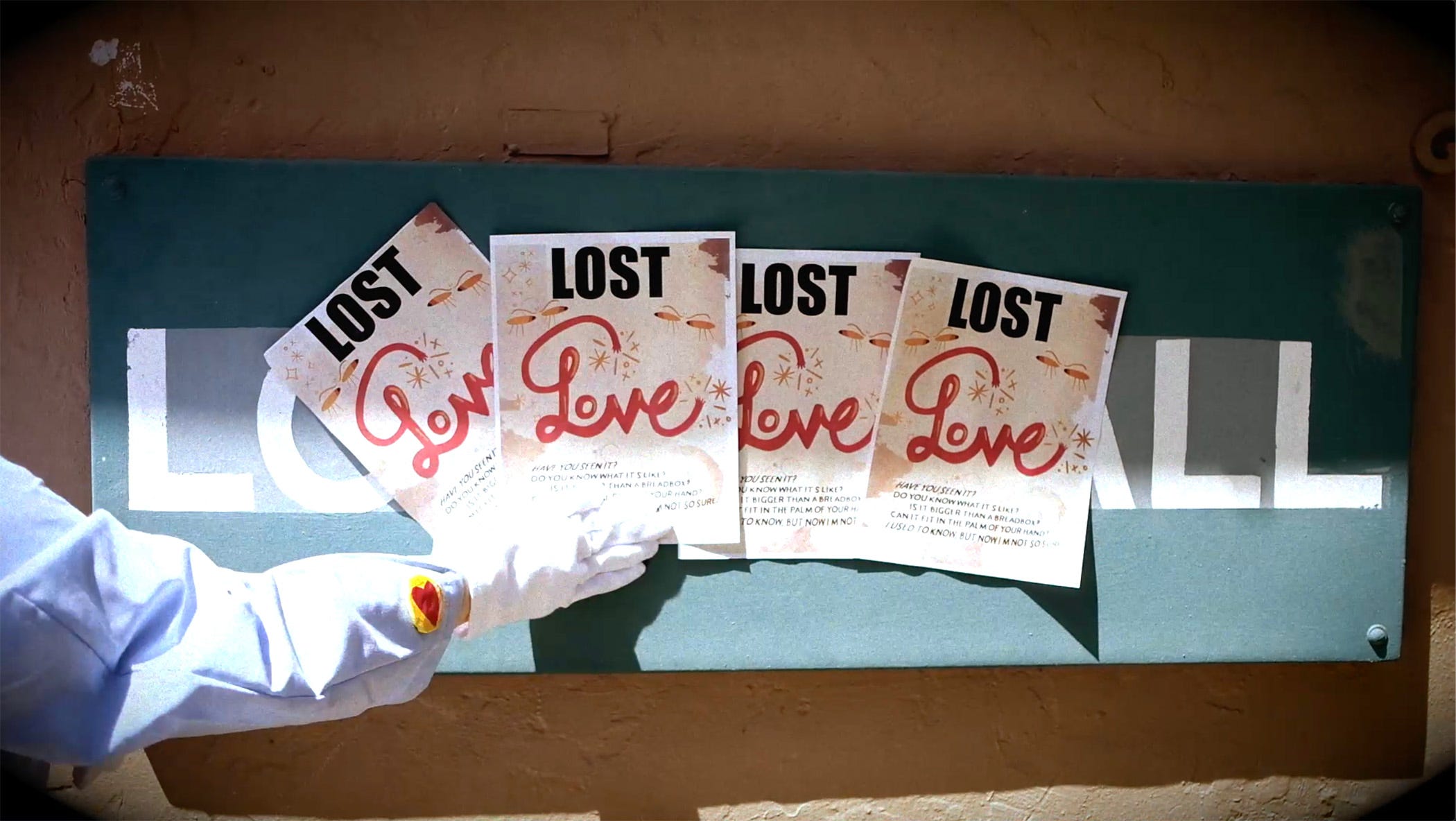 ‘Love Note’ by Rogue Artists Ensemble Misdelivers (Review)