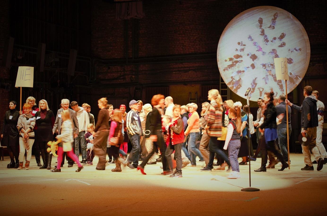 Honolulu: The Immersive Theater Projects of Rimini Protokoll (Talk)