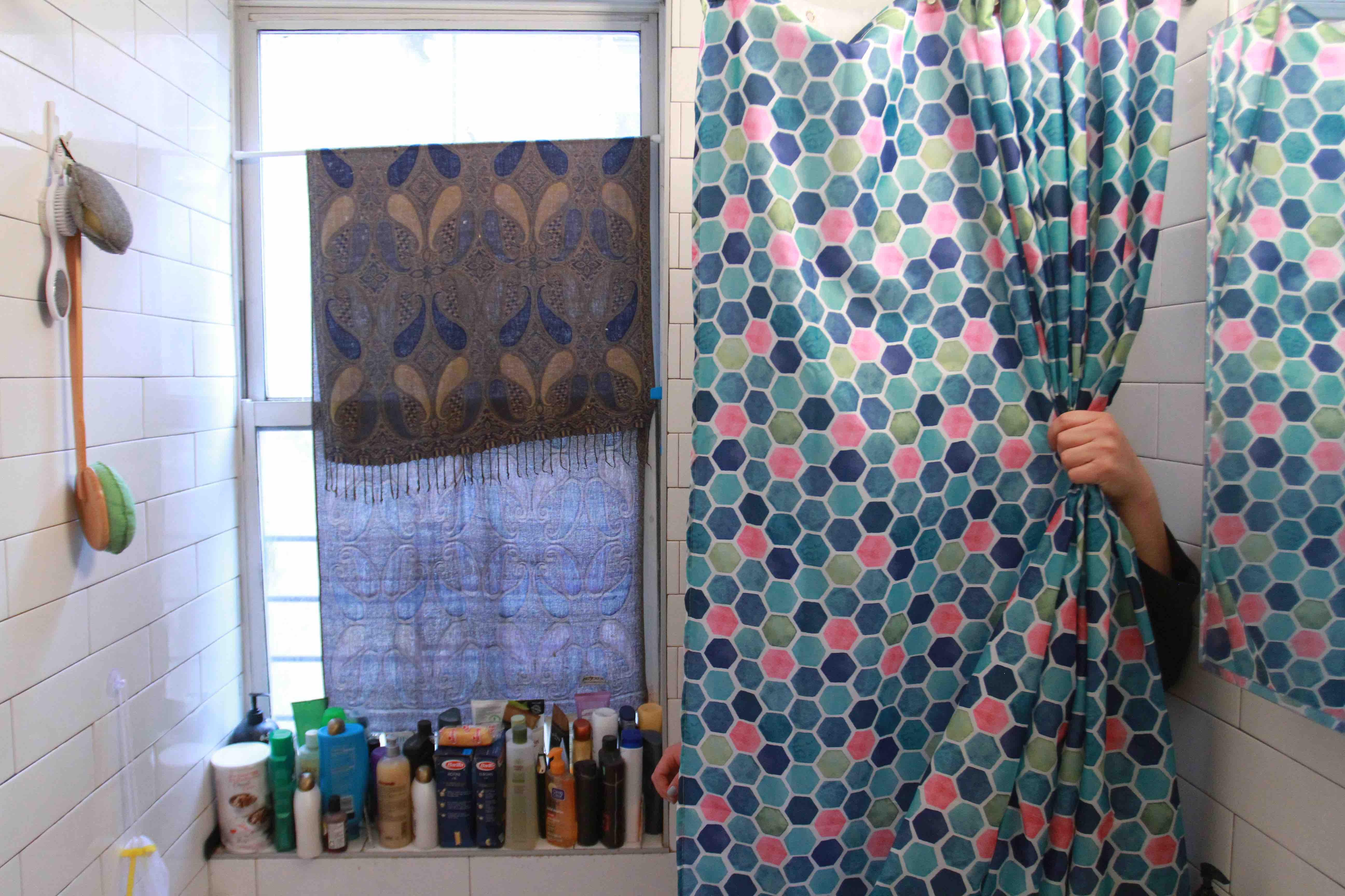 NYC: The End of the World Bar & Bathtub